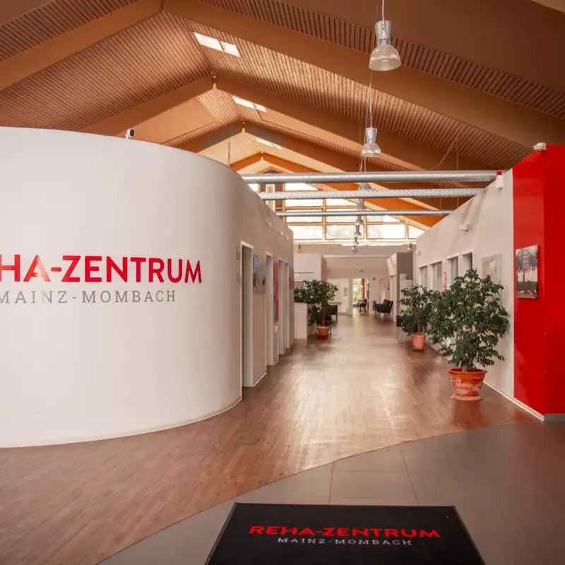 Eingang Rehazentrum Mainz